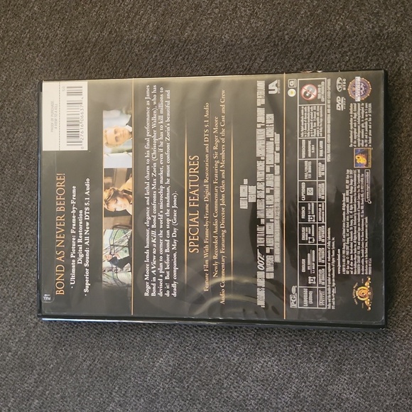 A View to a Kill DVD Movie James Bond 007 Special Features EUC - Picture 2 of 3